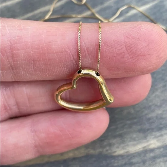 10k Gold Floating Heart Necklace